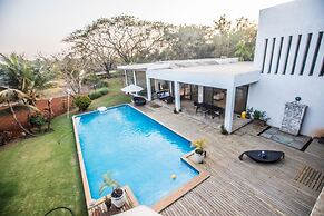 Frangipani by Hireavilla-5br Lux Estate in Alibaug