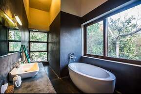 Frangipani by Hireavilla-5br Lux Estate in Alibaug