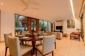 Aster by Hireavilla - 3BR w Private Pool in Parra