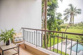 Frangipani by Hireavilla - 4BR w Pool Field View