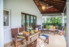 Frangipani by Hireavilla - 4BR w Pool Field View
