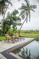 Frangipani by Hireavilla - 4BR w Pool Field View