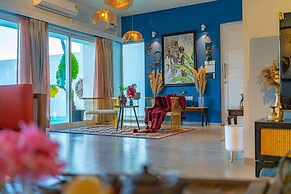 Legacy by Hireavilla- Full Field View Villa w Pool