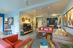 Legacy by Hireavilla- Full Field View Villa w Pool