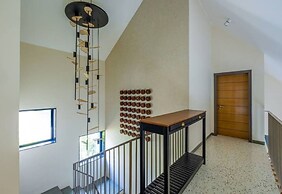 Villa Zaia - 3BR With Private Pool in North Goa