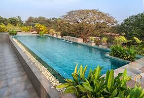 El Arbol by Hireavilla-2br w Rooftop Pool in Nerul