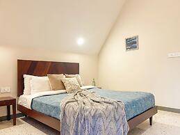 Ezra - 4bhk w Private Pool in Vagator nr Thalassa