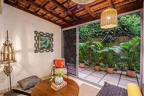 Elara by Hireavilla - 4BR w Infinity Pool Parra