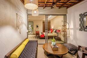 Elara by Hireavilla - 4BR w Infinity Pool Parra