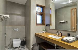 Inaari - 5BR w Private Pool 5km to Anjuna Beach