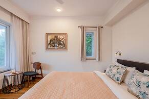 Irene Altezza by Hireavilla -2 3BR Apt With Pool