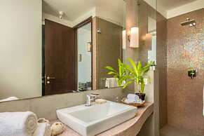 El Arbol by Hireavilla-2br w Rooftop Pool in Nerul