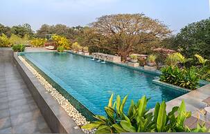 El Arbol by Hireavilla-2br w Rooftop Pool in Nerul