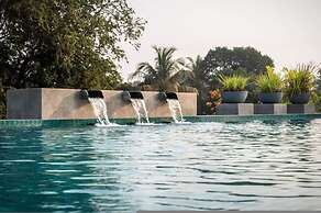 El Arbol by Hireavilla-2br w Rooftop Pool in Nerul