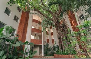 El Arbol by Hireavilla - 2BR w Rooftop Pool Nerul