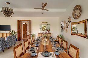 Field View Villa With Pool Perfect for Big Groups