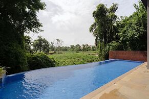 1BR Apt in Candolim With Pool 5 Mins From Beach