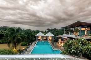 Quarterdeck by Hireavilla - Luxury Estate in Awas
