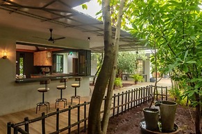 Quarterdeck by Hireavilla - Luxury Estate in Awas