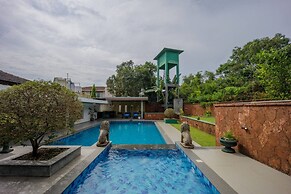 Hilltop Villa With Pool River View Whitehouse