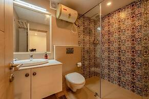 Spacious 3-br Apartment With Pool in Candolim