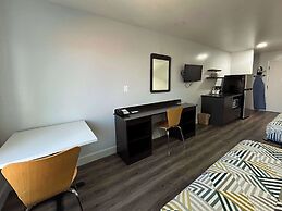 Studio 6 Suites Hesperia, CA – West Main Street – I-15