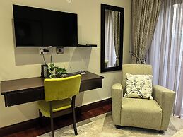 ONE O EIGHT BOUTIQUE HOTEL