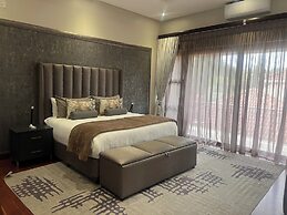 ONE O EIGHT BOUTIQUE HOTEL