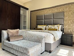 ONE O EIGHT BOUTIQUE HOTEL