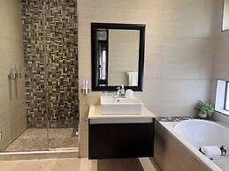 ONE O EIGHT BOUTIQUE HOTEL