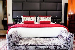 ONE O EIGHT BOUTIQUE HOTEL