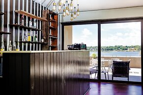 ONE O EIGHT BOUTIQUE HOTEL