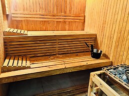 ONE O EIGHT BOUTIQUE HOTEL