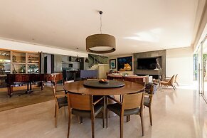 Exclusive House with Lake Chapala Access