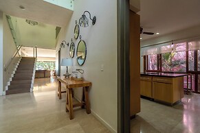 Exclusive House with Lake Chapala Access