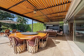 Exclusive House with Lake Chapala Access