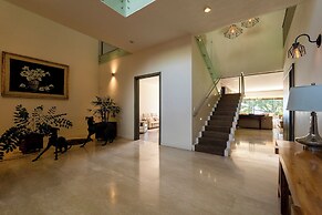 Exclusive House with Lake Chapala Access