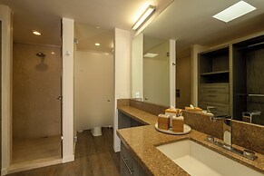 Exclusive House with Lake Chapala Access