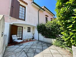 Relax in a Bright Villa in a Quiet Village