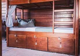 Nomads Beach - Adventure Hostels & Coworking