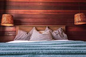 Nomads Beach - Adventure Hostels & Coworking