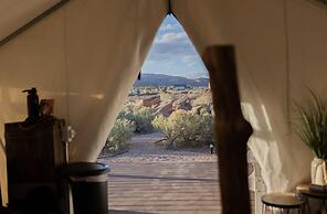 Cozy Glamping Retreat Between Zion & Bryce Canyon