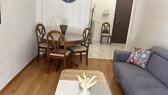 Cozy Athens Apartment With Stunning Views