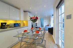 Charming Tower Bridge House