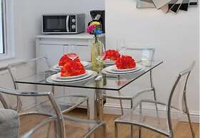 Charming Tower Bridge House