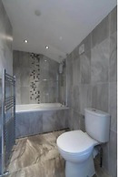 Charming Tower Bridge House