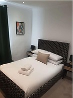 Charming Tower Bridge House