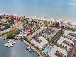 Barefoot Beach Resort F-105