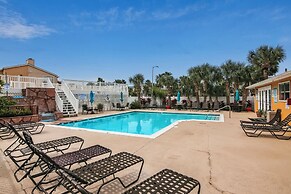 Palms at Cove View 1704 - Glowing Fun