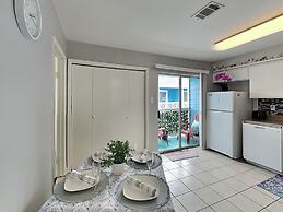 Palms at Cove View 1704 - Glowing Fun